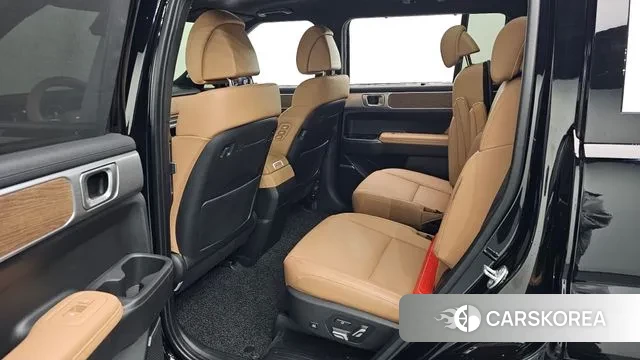 Hyundai Santa Fe (MX5) 2024 Черный из Кореи, фото 3