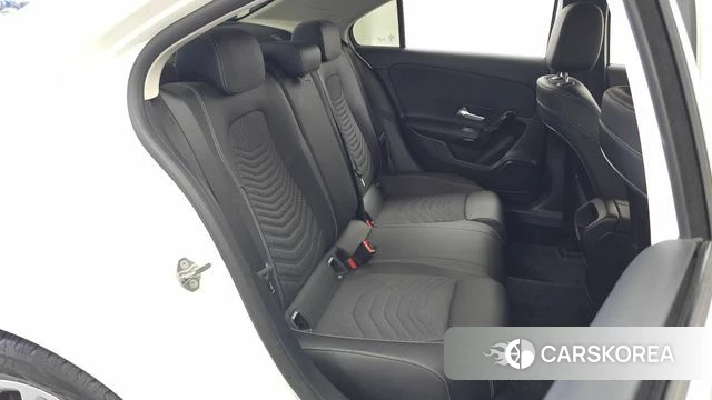 Mercedes-Benz A-Class W177 2020 Белый из Кореи, фото 3