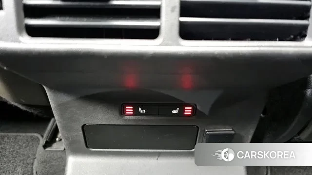 Land Rover Range Rover Velar 2018 Серебряный из Кореи, фото 3