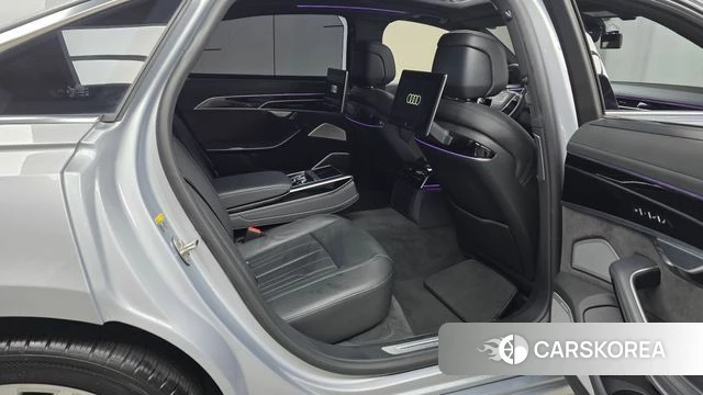 Audi A8 (D5) 2021 Серебристо-серый из Кореи, фото 3