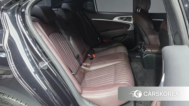 Genesis The New G70 2022 Черный из Кореи, фото 3