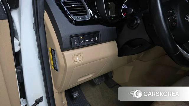 Kia All New Carnival id 4430618 из Кореи 3