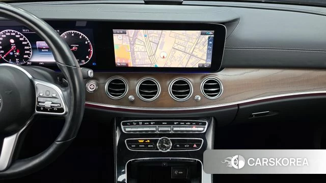 Mercedes-Benz E-Class W213 2020 Серый из Кореи, фото 3