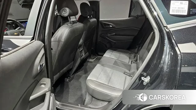 Chevrolet (GM Daewoo) Trax Crossover 2023 Черный из Кореи, фото 3