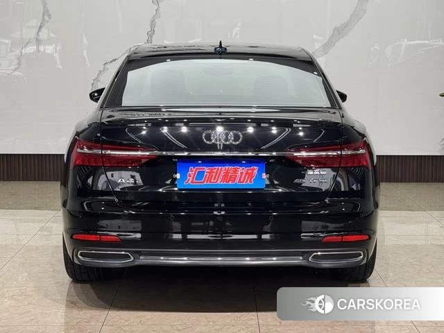 Audi A6L 2022 Черный из Китая, фото 3