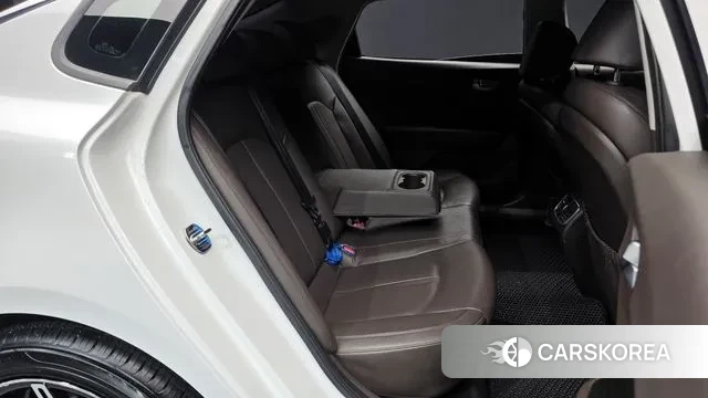 Kia The New K5 2nd generation 2018 Белый из Кореи, фото 3