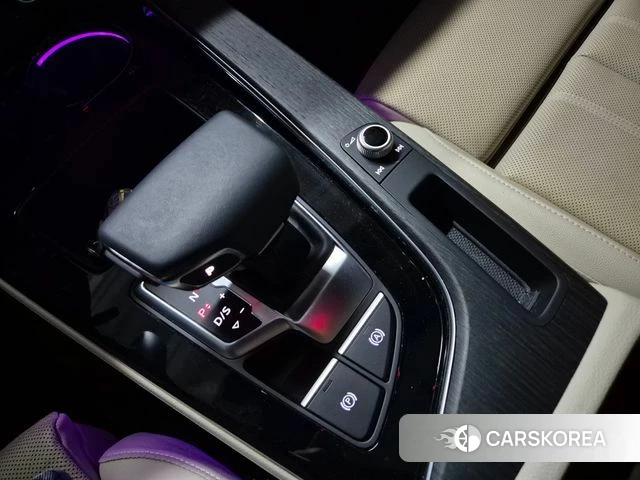 Audi A4 (B9) 2023 Белый из Кореи, фото 3