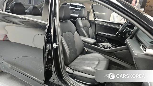 Kia K5 3rd generation 2023 Черный из Кореи, фото 3