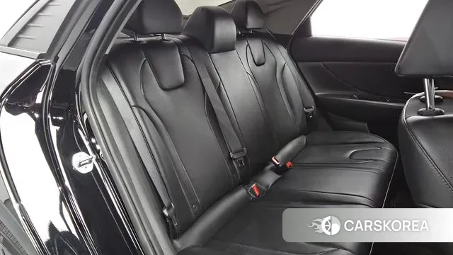 Hyundai Avante Hybrid (CN7) 2021 Черный из Кореи, фото 3