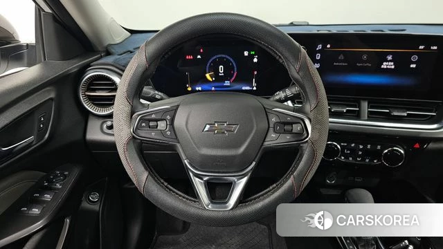 Chevrolet (GM Daewoo) Trax Crossover 2024 Белый из Кореи, фото 3