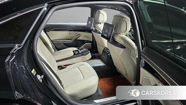 Audi A8 (D5) 2022 Черный из Кореи, фото 3