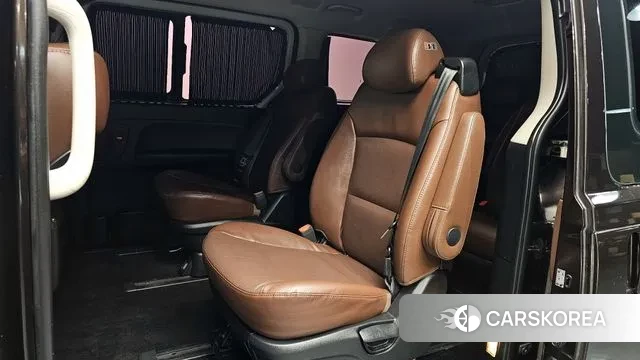 Hyundai The New Grand Starex 2018 Коричневый из Кореи, фото 3