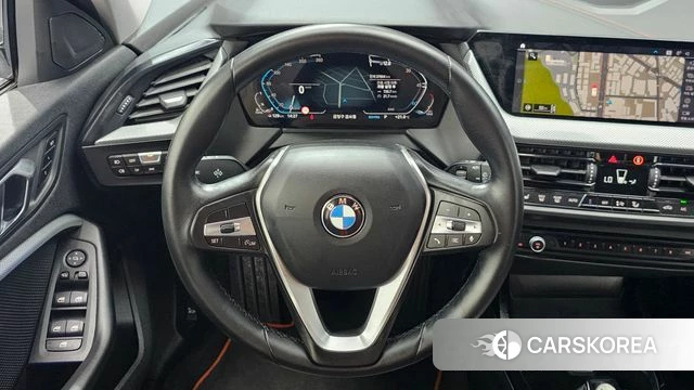 BMW 1 Series (F40) 2021 Черный из Кореи, фото 3