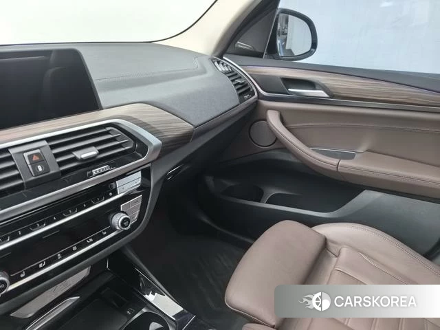 BMW X3 2021 Белый из Китая, фото 3