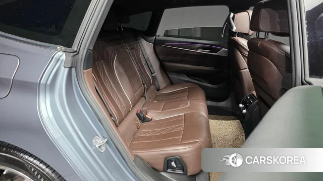 BMW 6 Series GT (G32) 2019 Серебристо-серый из Кореи, фото 3