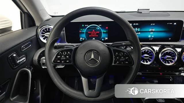 Mercedes-Benz A-Class W177 2020 Белый из Кореи, фото 3