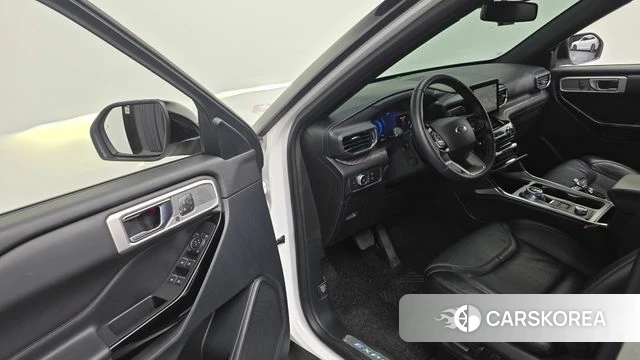 Ford Explorer 6th Generation 2021 Белый из Кореи, фото 3