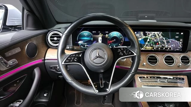 Mercedes-Benz E-Class W213 2022 Серебристо-серый из Кореи, фото 3