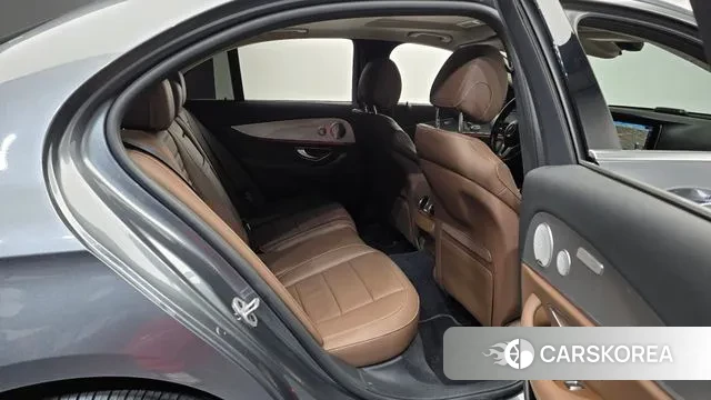 Mercedes-Benz E-Class W213 2020 Серый из Кореи, фото 3