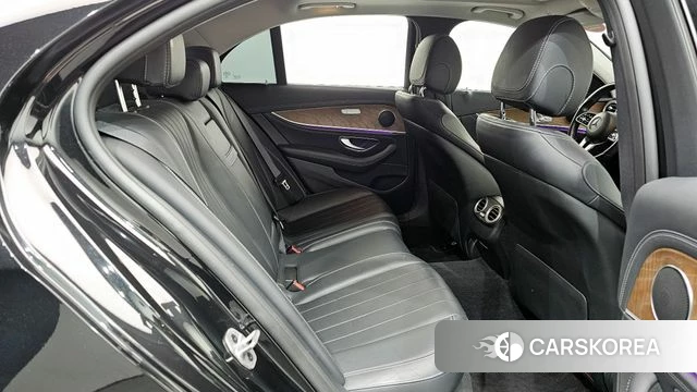 Mercedes-Benz E-Class W213 2019 Черный из Кореи, фото 3