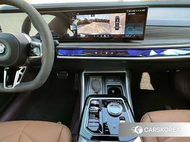BMW 7 series 2024 Темно-серый из Китая, фото 3