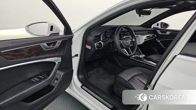 Audi A6 (C8) 2019 Белый из Кореи, фото 3