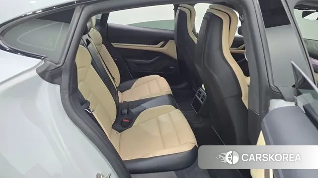 Porsche Taycan 2021 Белый из Кореи, фото 3