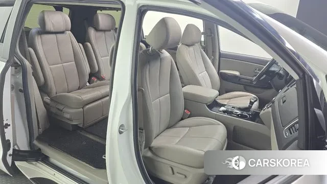 Kia The New Carnival 2019 Белый из Кореи, фото 3