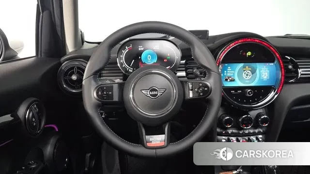 Mini Cooper S 2023 Цвет галактики из Кореи, фото 3