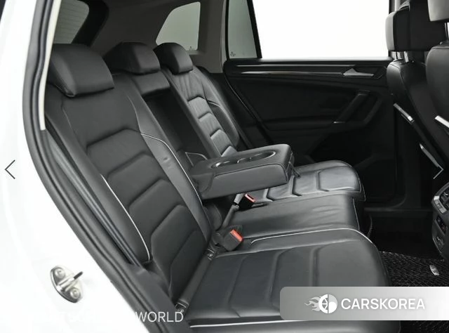 Volkswagen Tiguan second Generation 2018 Белый из Кореи, фото 3