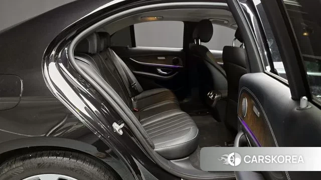 Mercedes-Benz E-Class W213 2018 Черный из Кореи, фото 3