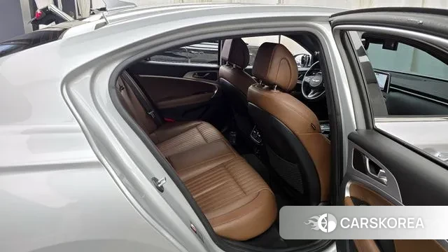 Genesis G70 2018 Серебряный из Кореи, фото 3