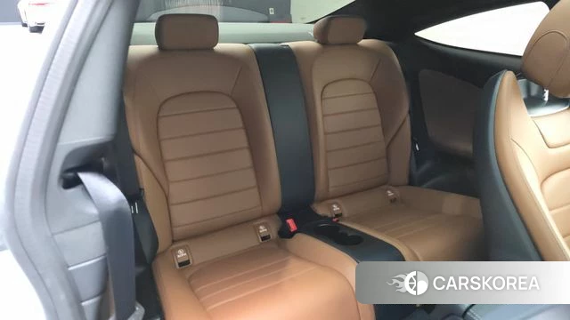 Mercedes-Benz C-Class W205 2019 Белый из Кореи, фото 3