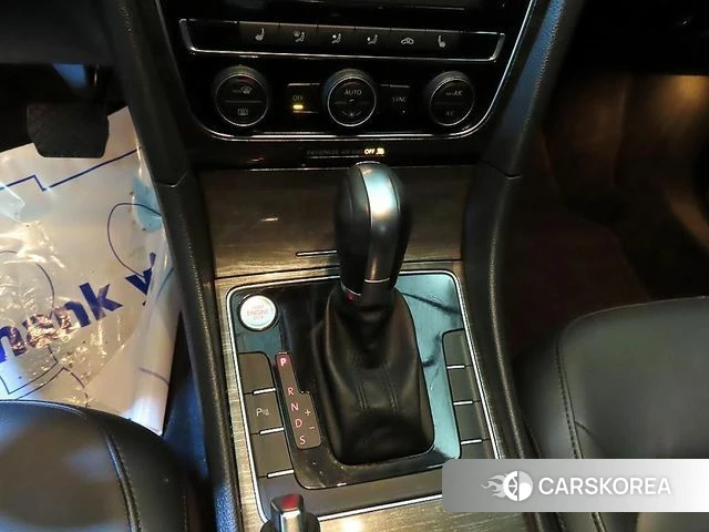 Volkswagen The New Passat 2018 Серый из Кореи, фото 3