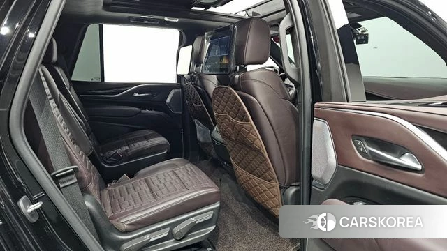 Cadillac Escalade 5th Generation 2023 Черный из Кореи, фото 3
