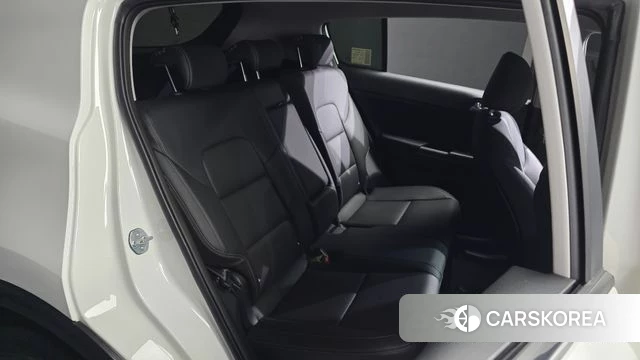 Kia Sportage The Bold 2021 Белый из Кореи, фото 3