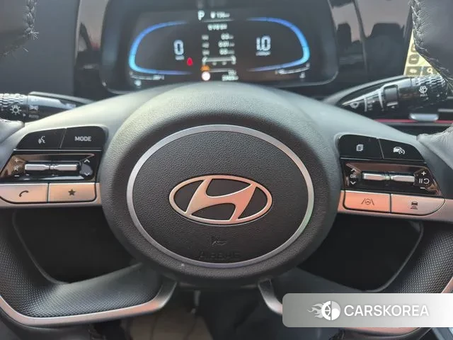 Hyundai The New Avante (CN7) 2024 Белый из Кореи, фото 3