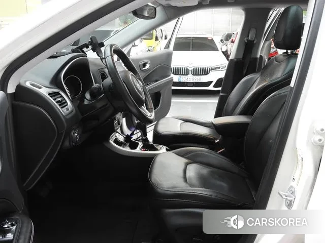 Jeep Compass 2nd Generation 2019 Белый из Кореи, фото 3
