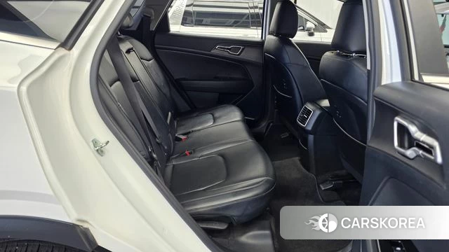 Kia Sportage 5th Generation 2022 Белый из Кореи, фото 3