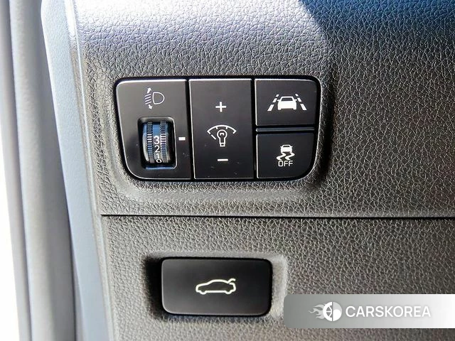 Kia K5 3rd generation 2023 Белый из Кореи, фото 3