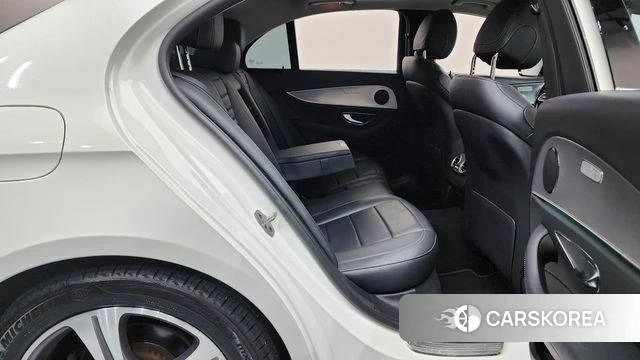 Mercedes-Benz E-Class W213 2019 Белый из Кореи, фото 3