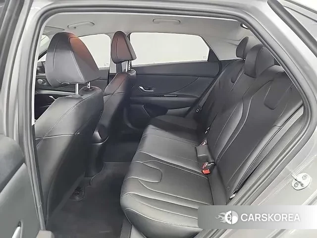 Hyundai Avante (CN7) 2020 Серебристо-серый из Кореи, фото 3