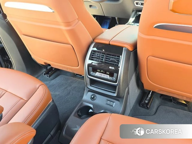 BMW X7 (G07) 2025 Черный из Кореи, фото 3