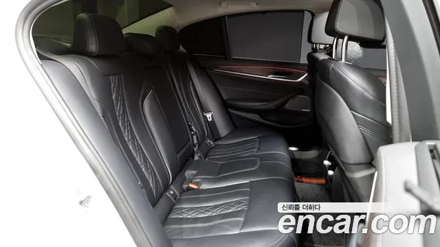 BMW 5 Series (G30) 2022 Белый из Кореи, фото 3