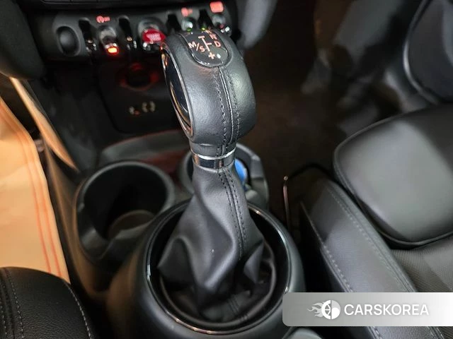 Mini Cooper 2018 Красный из Кореи, фото 3