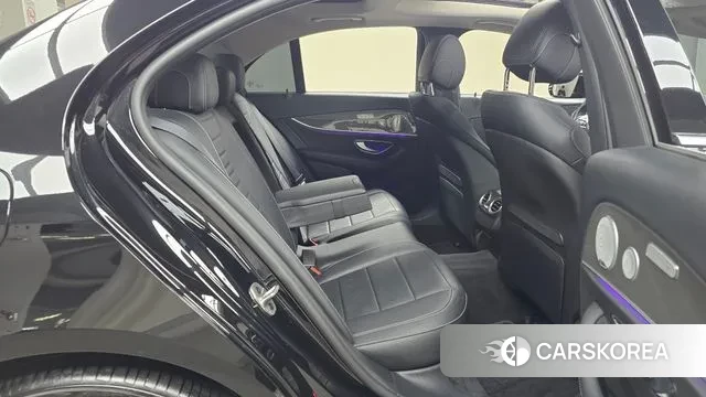 Mercedes-Benz E-Class W213 2020 Черный из Кореи, фото 3