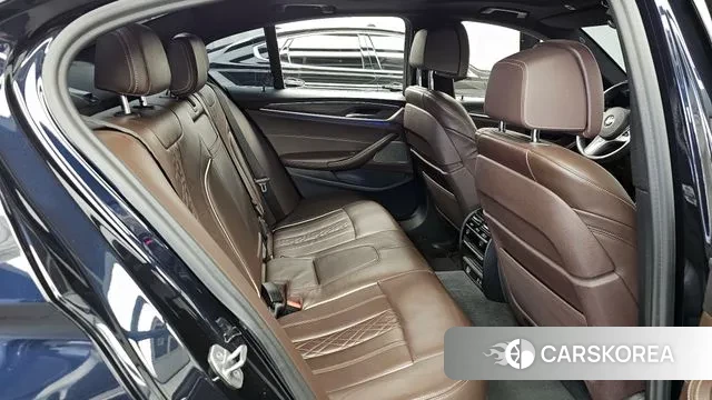 BMW 5 Series (G30) 2020 Черный из Кореи, фото 3