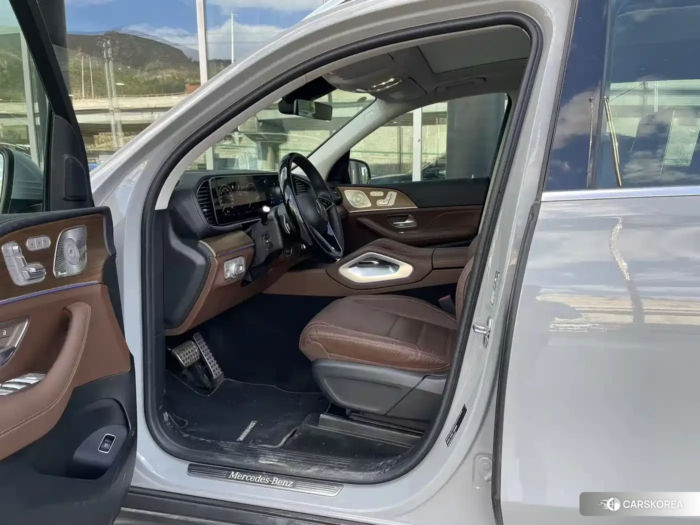 Mercedes-Benz GLS 2026 Silver/gray из Китая, фото 3