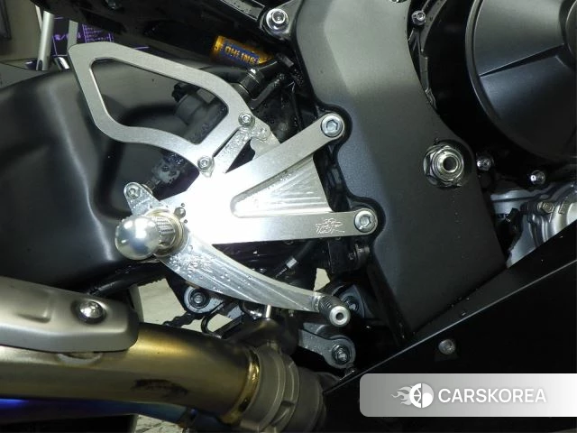 Проданный Honda CBR1000RR-R FIREBLADE SP id 4229661 из Японии, фото 4