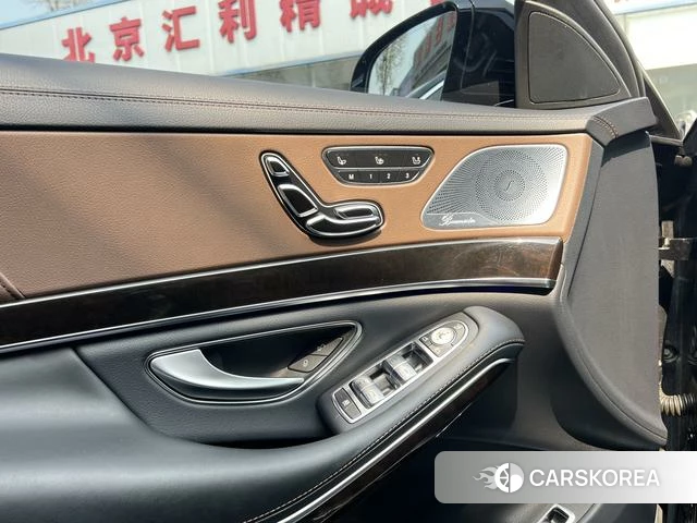 Mercedes-Benz Maybach S-class 2019 Черный из Китая, фото 3